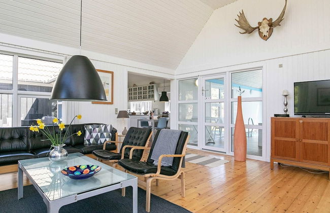 10 Person Holiday Home in Blavand - Foto 13