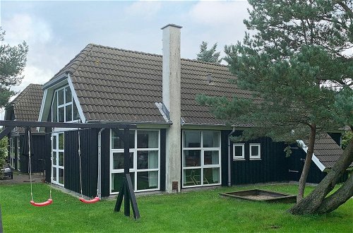 Photo 32 - 10 Person Holiday Home in Blavand