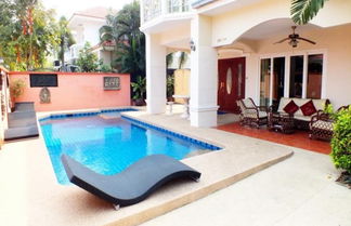 Photo 1 - 4 Bedroom Villa Walking Street 15 Min Ride Away