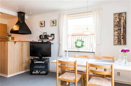 Photo 12 - 4 Person Holiday Home in Hvide Sande