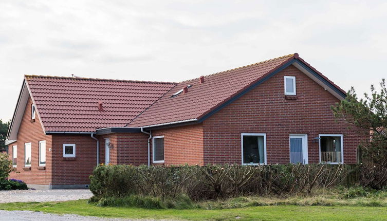 Photo 1 - 4 Person Holiday Home in Hvide Sande