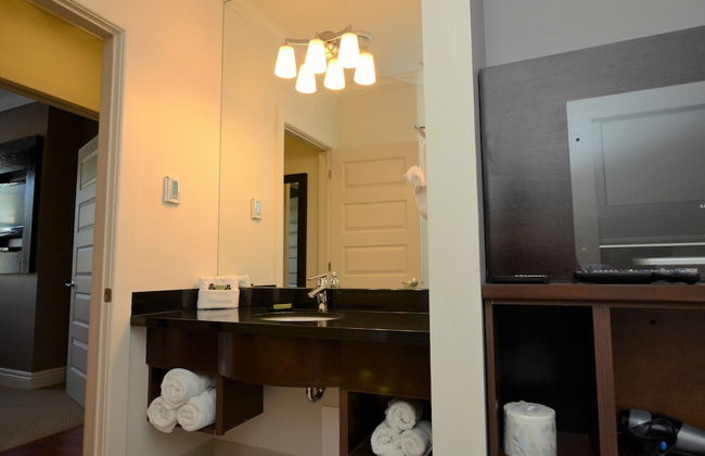 Premiere Suites - St. John's Signal Hill - Photo 17