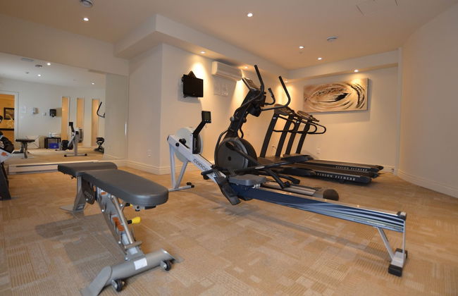 Premiere Suites - St. John's Signal Hill - Photo 19