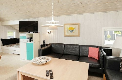 Foto 12 - 6 Person Holiday Home in Otterup