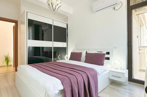 Photo 4 - Deluxe Nicolle Solid Residence Mamaia