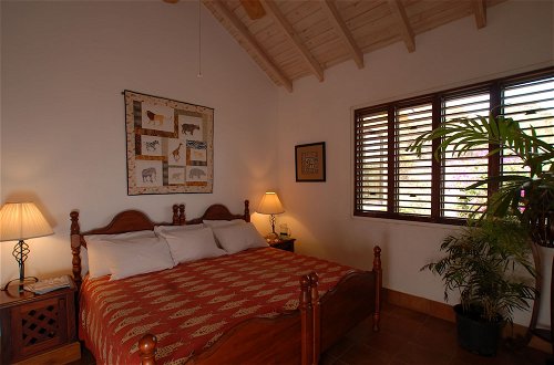 Foto 3 - The Carib House 5 Bedrooms And Pool Close To Beach