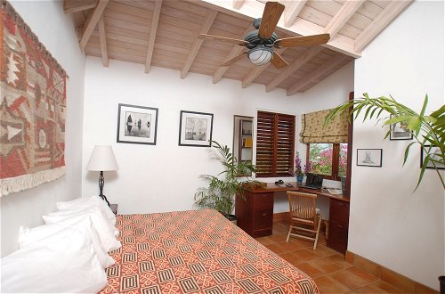 Foto 4 - The Carib House 5 Bedrooms And Pool Close To Beach