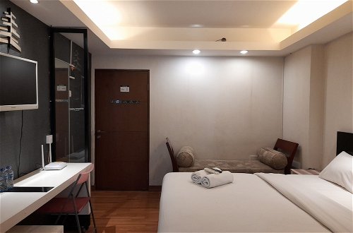 Foto 12 - Modern Studio Room at Gateway Ahmad Yani Cicadas Apartment