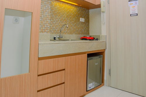 Photo 7 - Comfy and Modern Studio Apartment at Elpis Residence