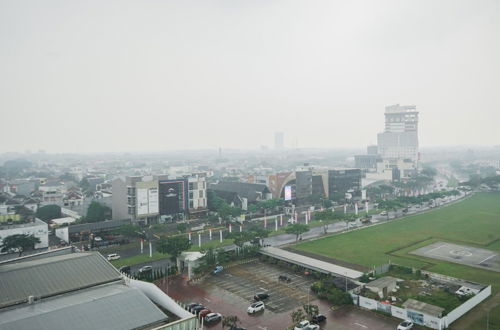 Photo 14 - Relaxing Studio Apartment Atria Residences Near Summarecon Mall Serpong