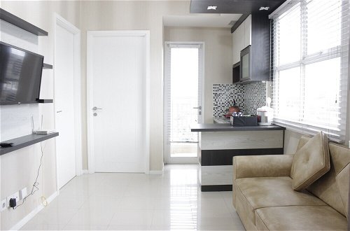 Photo 5 - Simply Homey 2BR Apartment Parahyangan Residence