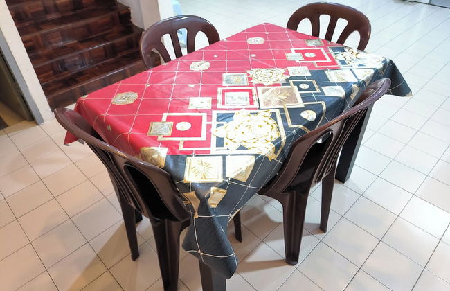 H Homestay - Semi D 1000Mbps (1Gbps) Wifi, Astro & Private Parking - Photo 13