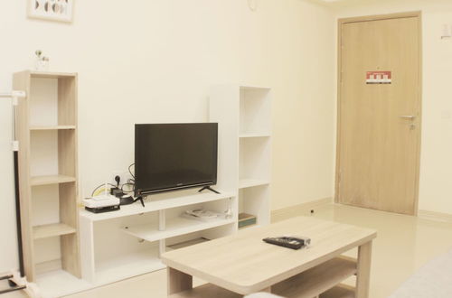 Photo 10 - Luxury 1Br At Meikarta Apartment