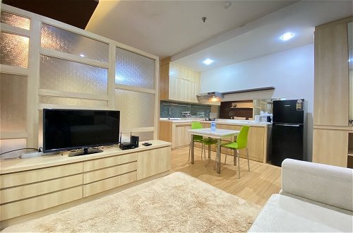 Foto 7 - Spacious Studio Room At Gateway Ahmad Yani Cicadas Apartment
