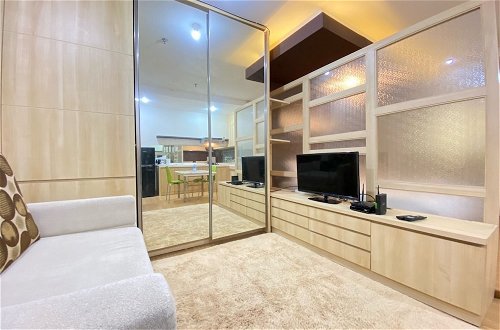 Photo 10 - Spacious Studio Room At Gateway Ahmad Yani Cicadas Apartment