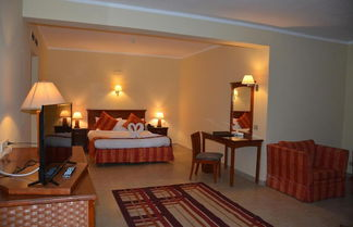 Photo 2 - Cozy Stay at Le Mirage New Tiran Naama Bay