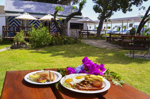 Photo 11 - Maggie May House Boat