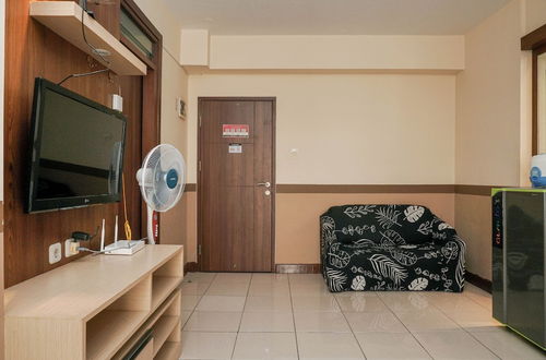 Photo 12 - Homey and Compact 2BR Pluit Sea View Apartment