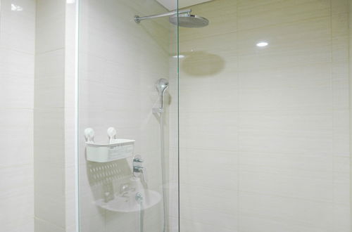 Photo 11 - Wonderful Studio Apartment Ciputra International