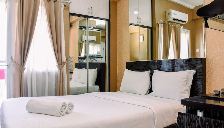 Foto 1 - Cozy Stay Studio Room at Green Pramuka City Apartment