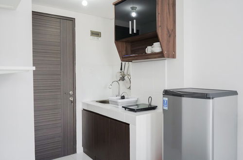 Photo 7 - Cozy Studio at Amazana Serpong Apartment