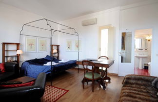 Foto 1 - Charming Studio Apartment in Front of the Arno River