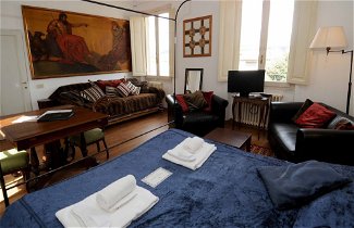 Foto 2 - Charming Studio Apartment in Front of the Arno River