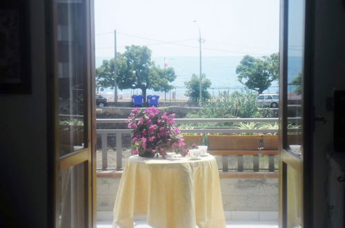 Foto 5 - Two Rooms 30 Meters From the sea Near Etna and Taormina and Catania