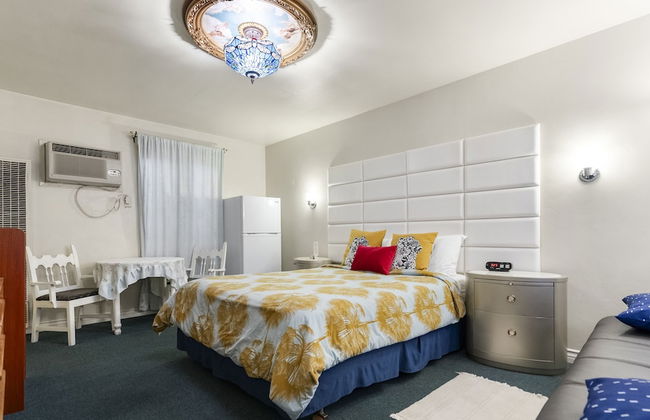 The New Star Motel with Studio-Kitchens: 1950s Extended-Stay Lodging and Retreat Center - Foto 25