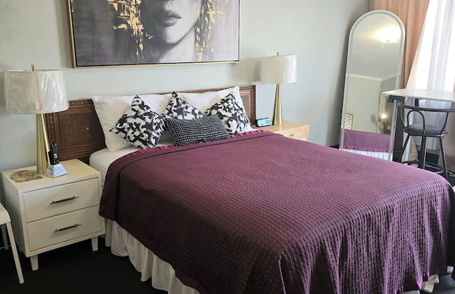The New Star Motel with Studio-Kitchens: 1950s Extended-Stay Lodging and Retreat Center - Foto 70