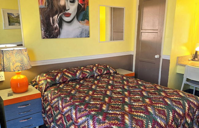 The New Star Motel with Studio-Kitchens: 1950s Extended-Stay Lodging and Retreat Center - Foto 31