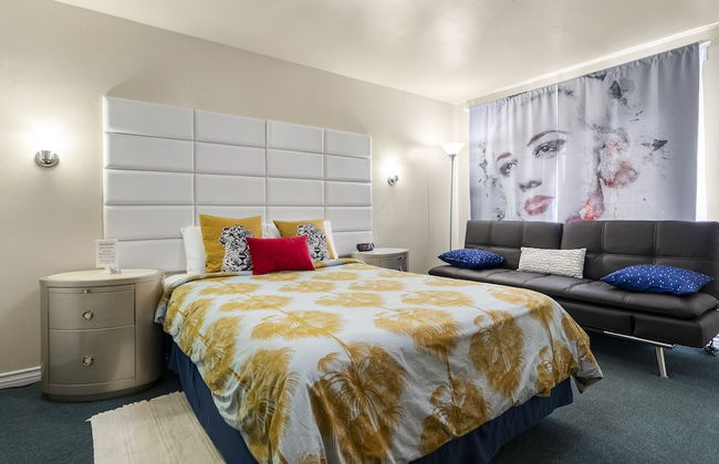 The New Star Motel with Studio-Kitchens: 1950s Extended-Stay Lodging and Retreat Center - Foto 26