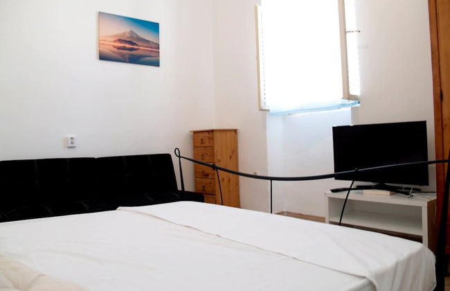 Step Away From The Beach 1-bedroom Apartment Lolov - Foto 5