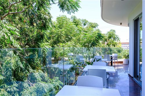Foto 17 - Sanders Rio Gardens - Treasured Studio With Shared Pool and Balcony