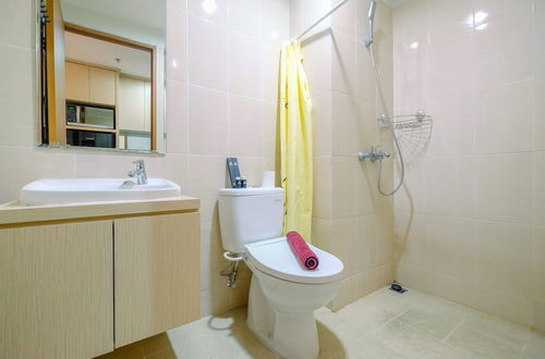 Photo 14 - Exclusive Studio at The Oasis Cikarang Apartment