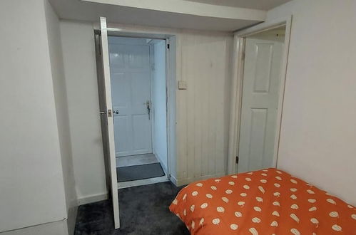 Photo 2 - Lovely 3-bed Apartment in Parkgate Rotherham