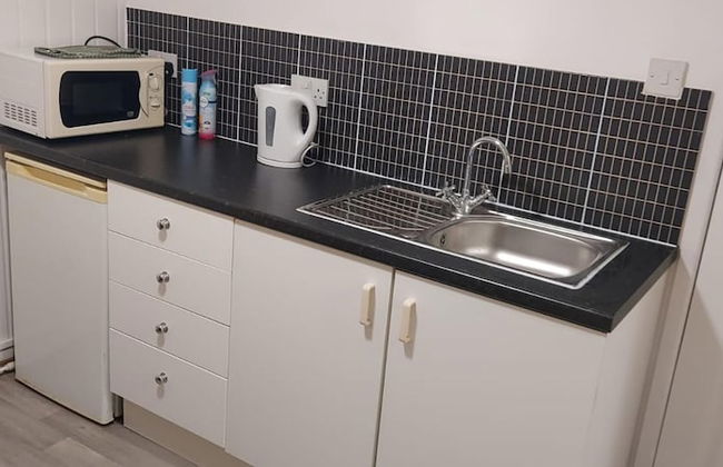 Lovely 3-bed Apartment in Parkgate Rotherham - Foto 14
