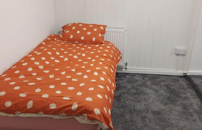 Lovely 3-bed Apartment in Parkgate Rotherham - Foto 11