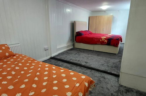 Photo 6 - Lovely 3-bed Apartment in Parkgate Rotherham