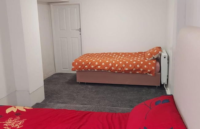 Lovely 3-bed Apartment in Parkgate Rotherham - Foto 10