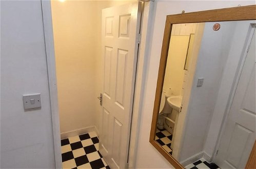 Foto 19 - Lovely 3-bed Apartment in Parkgate Rotherham