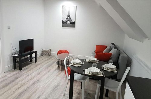 Photo 13 - Remarkable 2-bed Apartment in Chelmsford