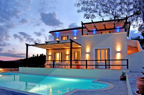 Photo 1 - Alonissos 4-bedroom Large Villa With Private Pool