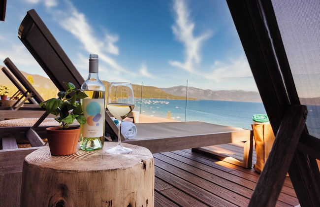 Lakeview by Avantstay Private Waterfront Cabin on Lake Tahoe w/ Hot Tub & Views - Foto 35