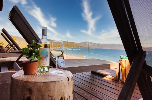Photo 24 - Lakeview by Avantstay Private Waterfront Cabin on Lake Tahoe w/ Hot Tub & Views