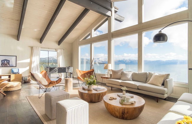 Lakeview by Avantstay Private Waterfront Cabin on Lake Tahoe w/ Hot Tub & Views - Foto 32