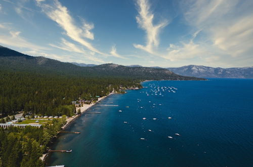 Photo 6 - Lakeview by Avantstay Private Waterfront Cabin on Lake Tahoe w/ Hot Tub & Views