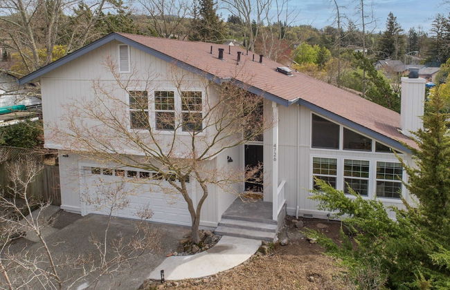 Black Oak by Avantstay Modern & Chic Santa Rosa Hideaway With Pool Table, & Fire Pit - Foto 18