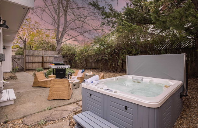 Black Oak by Avantstay Modern & Chic Santa Rosa Hideaway With Pool Table, & Fire Pit - Foto 24