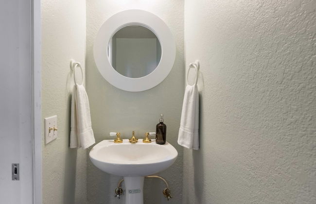 Black Oak by Avantstay Modern & Chic Santa Rosa Hideaway With Pool Table, & Fire Pit - Foto 12